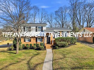 1601 Carfax Dr, Charlotte, NC 28216
