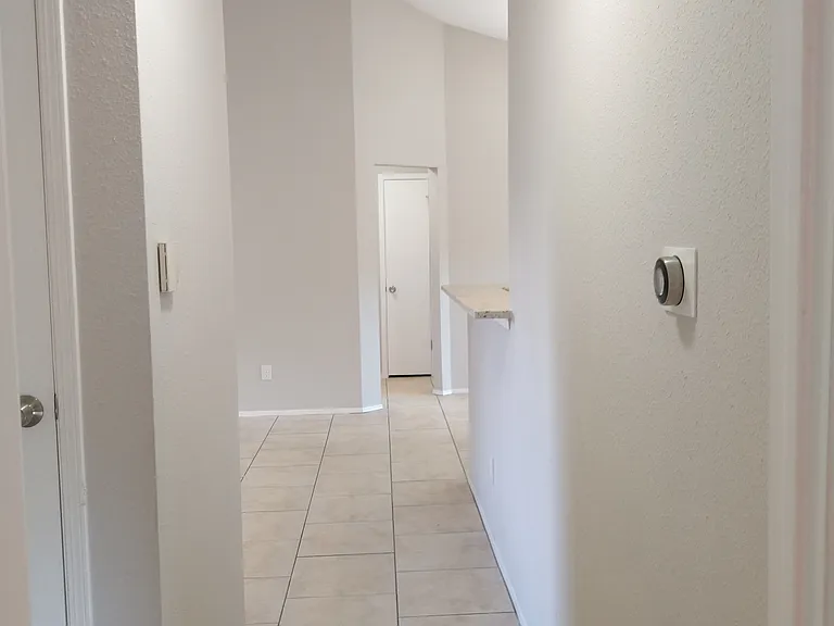 1813 Laurel Path — Photo 23