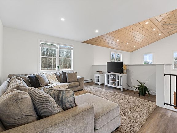 5th image of 544 Whitefield Road