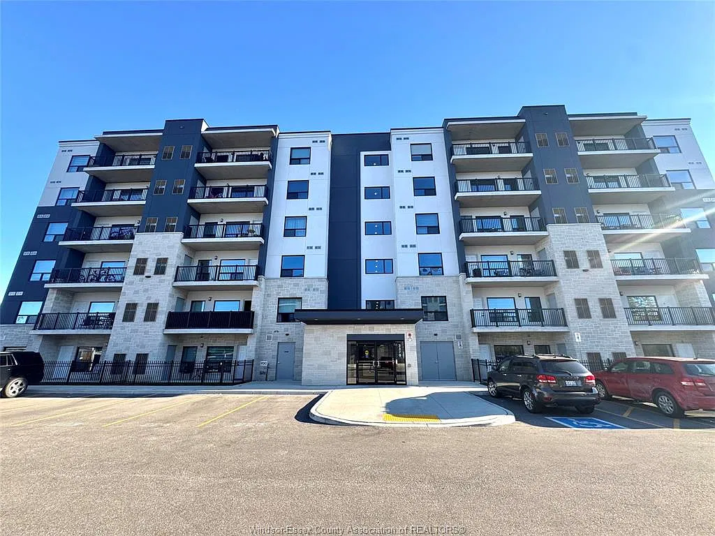 2 bed, 2.0 bath, $2,000 — Photo 1