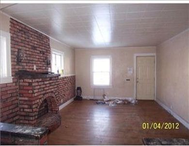 1853 N Brookfield St, South Bend, IN, 46628