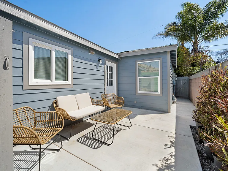 15227 Freeman Ave — Photo 2