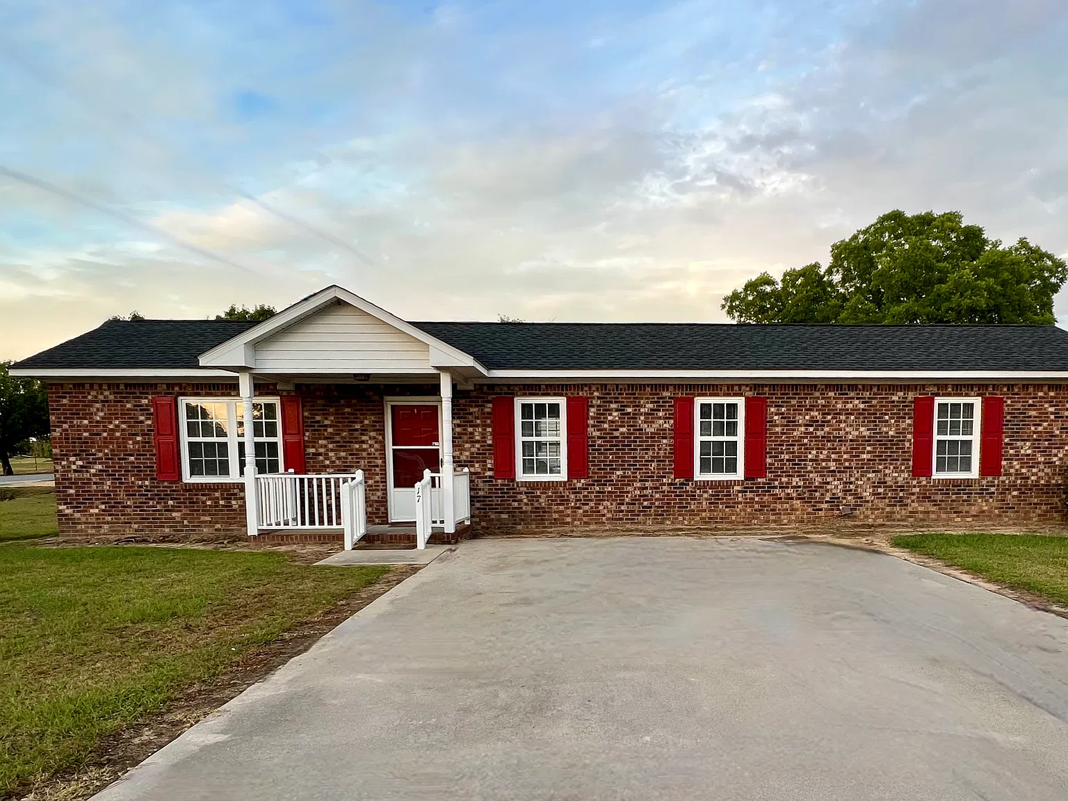 2 bed, $1,195 — Photo 1