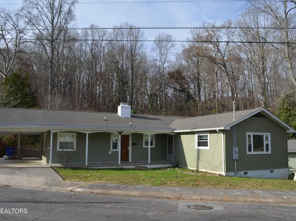 106 Cedar Ln, Oak Ridge, TN 37830