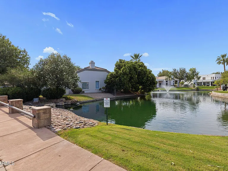 1465 W Island Cir — Photo 111