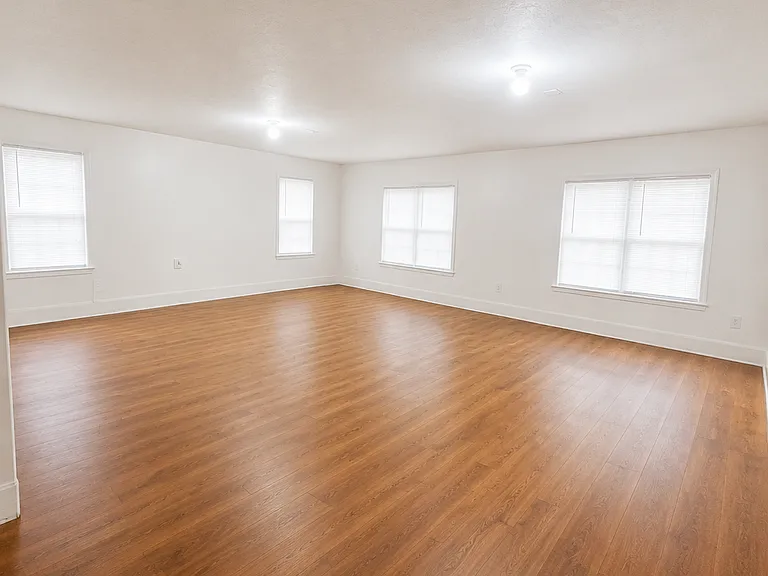 120 Oak Vista Ct — Photo 33