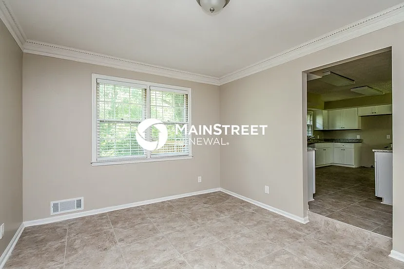 3837 Eagle Woods Cir — Photo 3