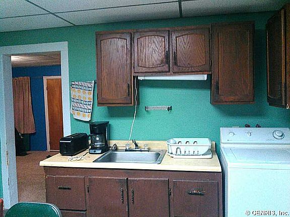 5th image of 144 Saltonstall St