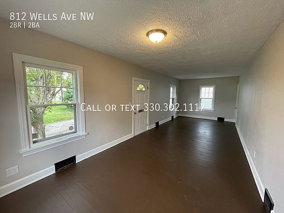3rd image of 812 Wells Ave NW