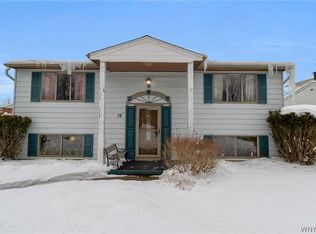 19 Sunset Ct, Amherst, NY 14228