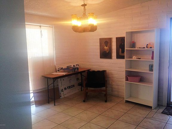 2nd image of 2831 W Goret Pl