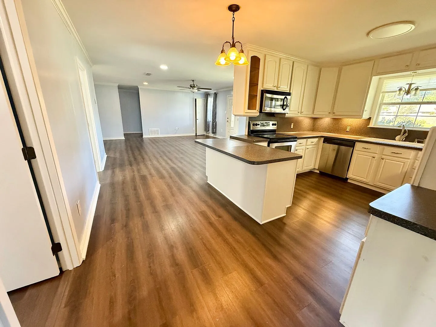 Spacious, Updated 3-bed/2-bath! — Photo 3