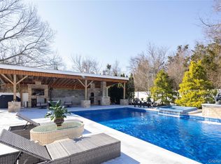 56861 Private Rd B (Main), Southold, NY 11971