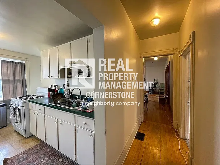 808 W Kalamazoo Ave — Photo 14