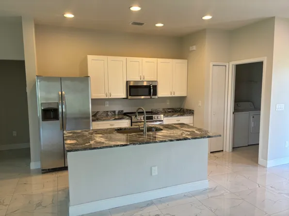 130 SW 37th Ave, Cape Coral, FL 33991