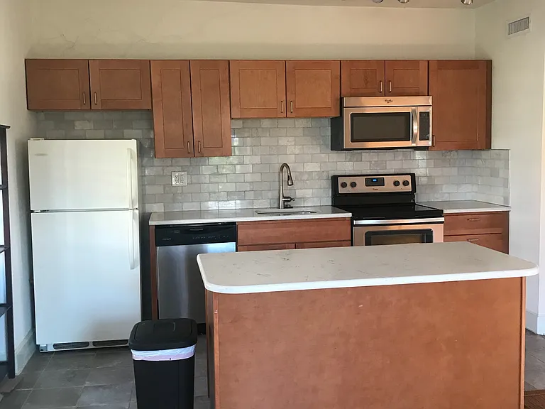 210 N 36th St #3 — Photo 3