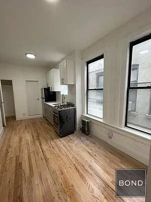 Rented by Bond New York | media 2