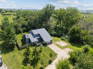 5750 J St SW, Cedar Rapids, IA 52404