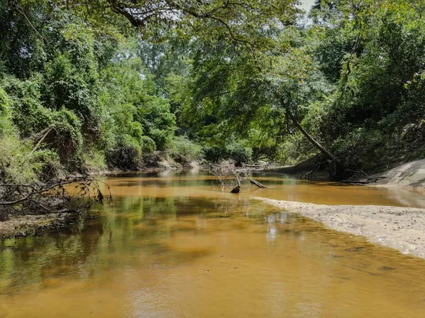 Flynt Rd, Laurel, MS 39443