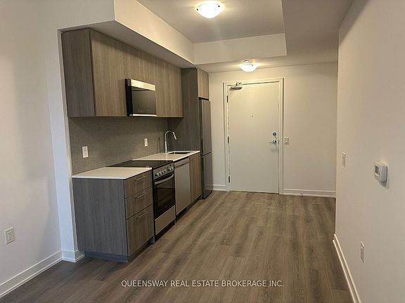 4th image of 7439 Kingston Rd #421