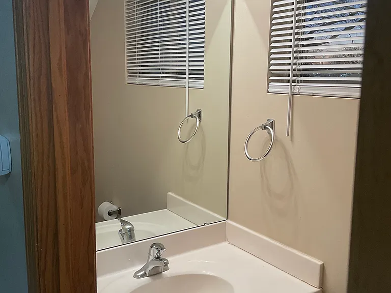 Master Suite 1 private bathroom