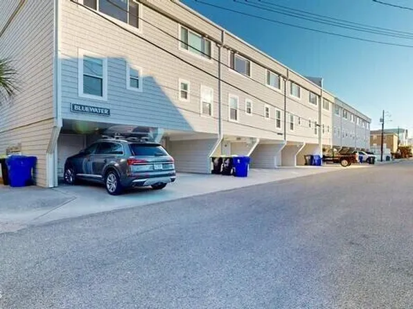 811 Carolina Beach Avenue S, Carolina Beach, NC 28428