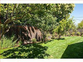 4th image of 3149 Stockton Pl