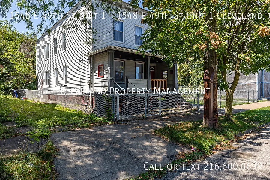 East Side Cleveland Duplex *$300 off first month's rent special!* — Photo 1