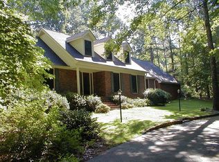 1372 Janmar Rd, Snellville, GA 30078