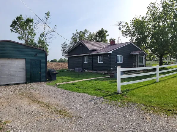 23303 493rd St, Centerville, IA 52544