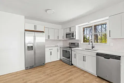 3 bed, 1710 sqft, $2,500 — Photo 4