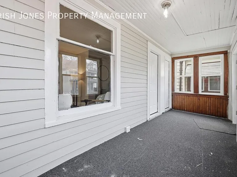 61 Princeton Pl #2 — Photo 2