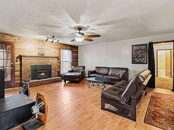 5th image of 7495 Phillips Rd