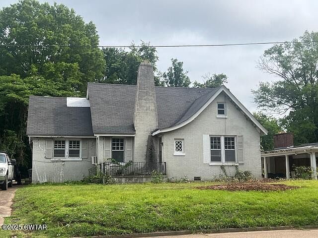 2nd image of 2425 E Main St