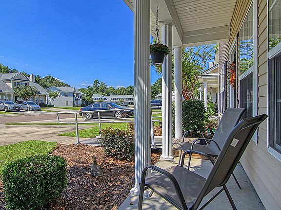 5th image of 206 Congaree River Dr