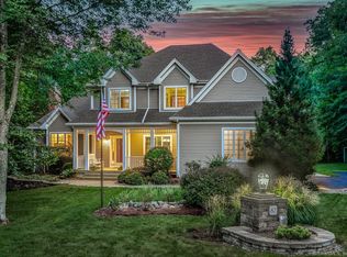 82 Bucks Xing, Tolland, CT 06084