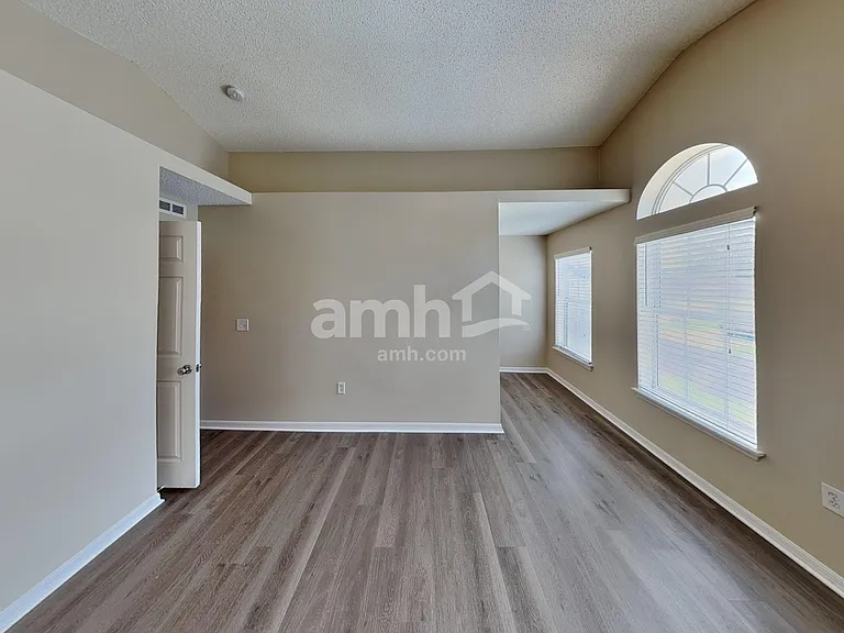 3463 Talisman Dr — Photo 8