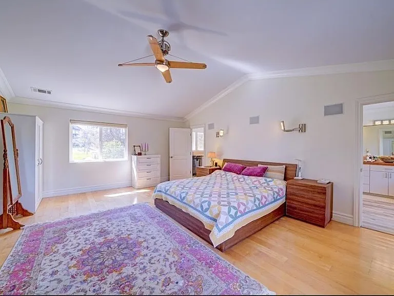 1377 Knoll Rd #B — Photo 13