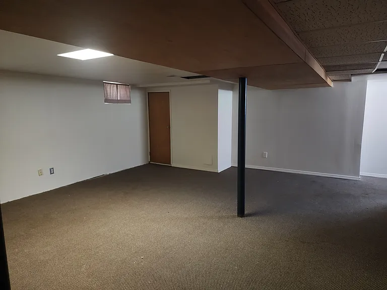 28120 Joan St — Photo 10