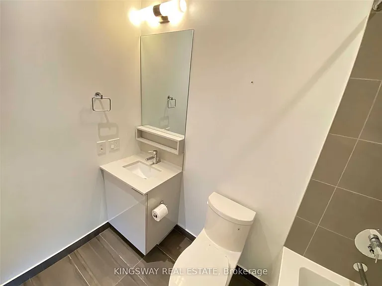 898 Portage Pkwy #Penthouse 05 — Photo 27