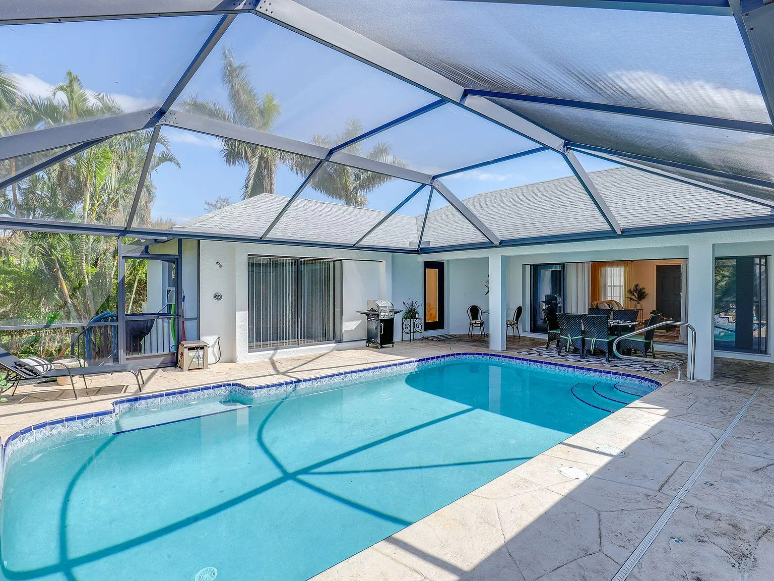 4 bed, 2000 sqft, $6,500 — Photo 2