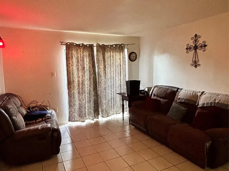 8417 Hearth Dr #7 — Photo 2