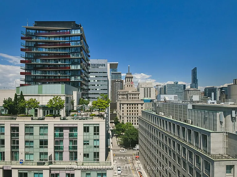 140 Simcoe St #Penthouse 09 — Photo 24