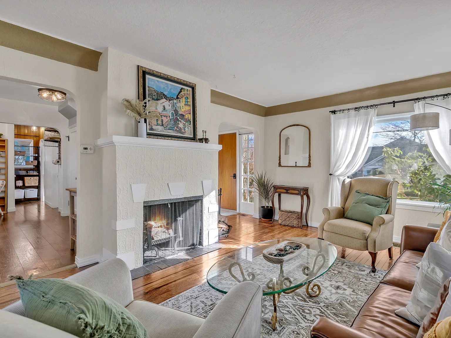 3 bed, 1740 sqft, $3,800 — Photo 2