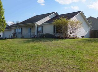775 Killion Rd, Dandridge, TN 37725