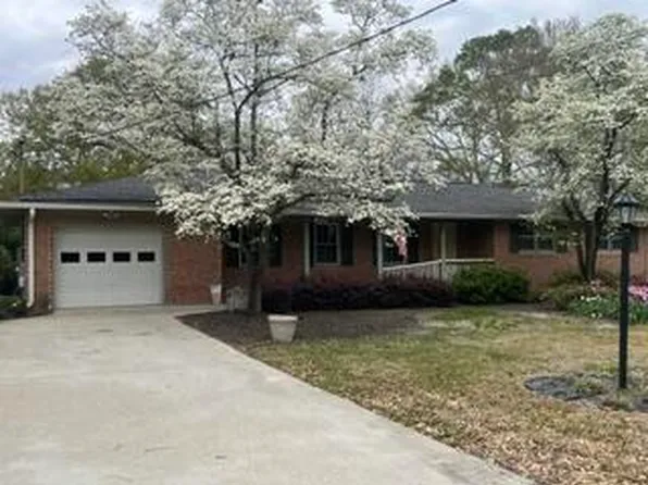 221 Gregg Ave NW, Aiken, SC 29801