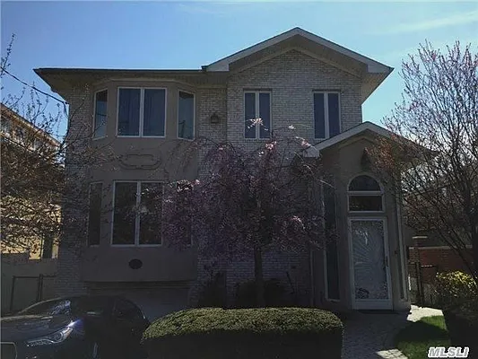 Rented by Bohemia Realty Group | media 55