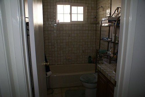 3rd image of 1960 Treewood Ln