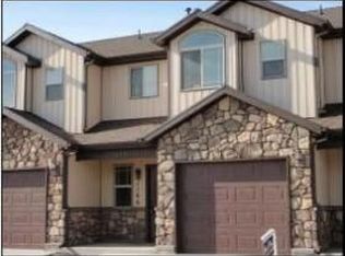 302 W 1950 N, Harrisville, UT 84414