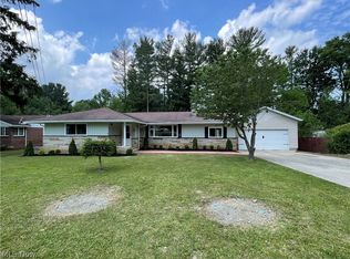 6125 Old Woods Rd, Ashtabula, OH 44004